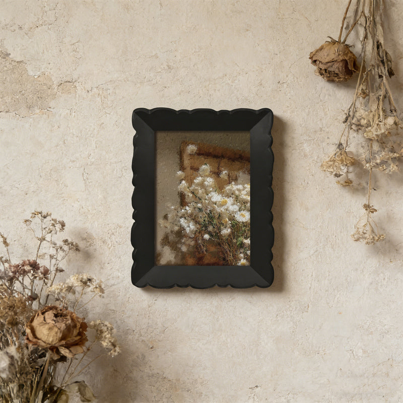 4x6 Picture Frame Wall and Tabletop Display, Hand Painted Black Photo Frame with Carved Scalloped Edge Design