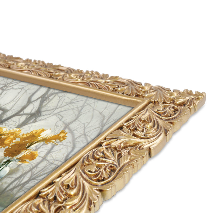Vintage Picture Frames with Gold Highlighting for Wall and Tabletop